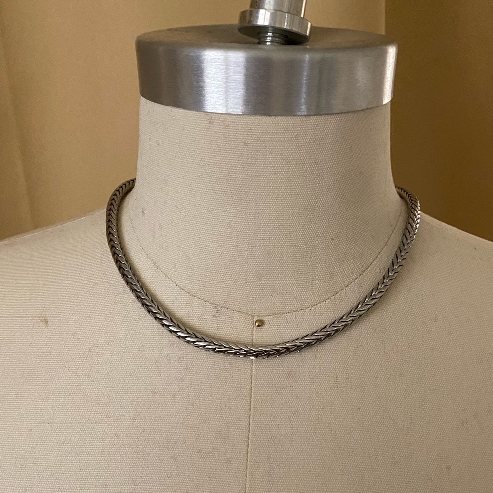 Curved Bar Two Toned Magnetic Metallic Silver and Gold Plated Necklace